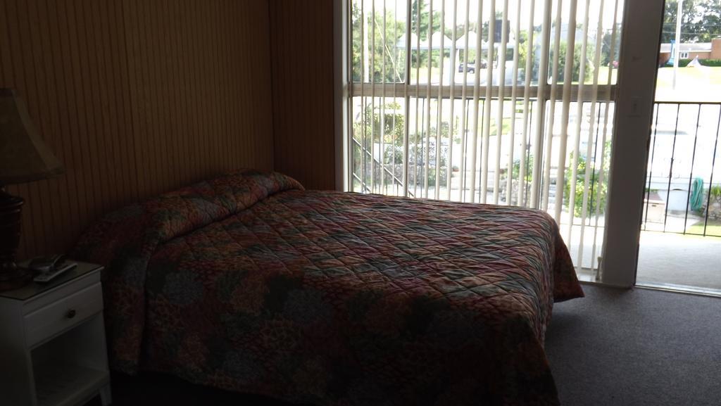 Twin Lakes Inn Bull Shoals Rom bilde