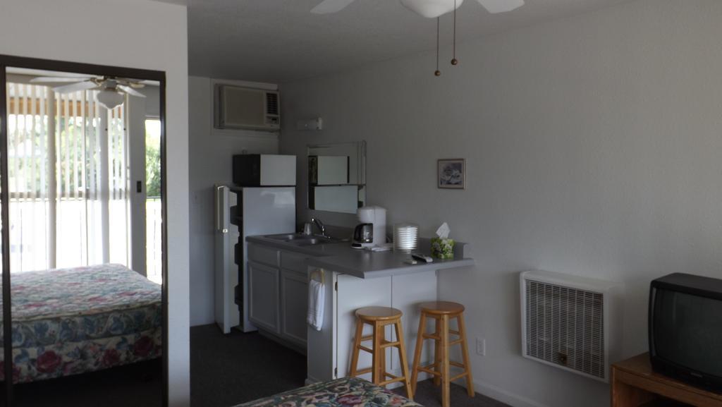 Twin Lakes Inn Bull Shoals Rom bilde