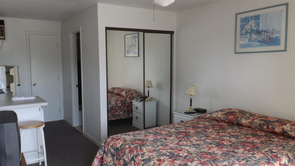 Twin Lakes Inn Bull Shoals Rom bilde