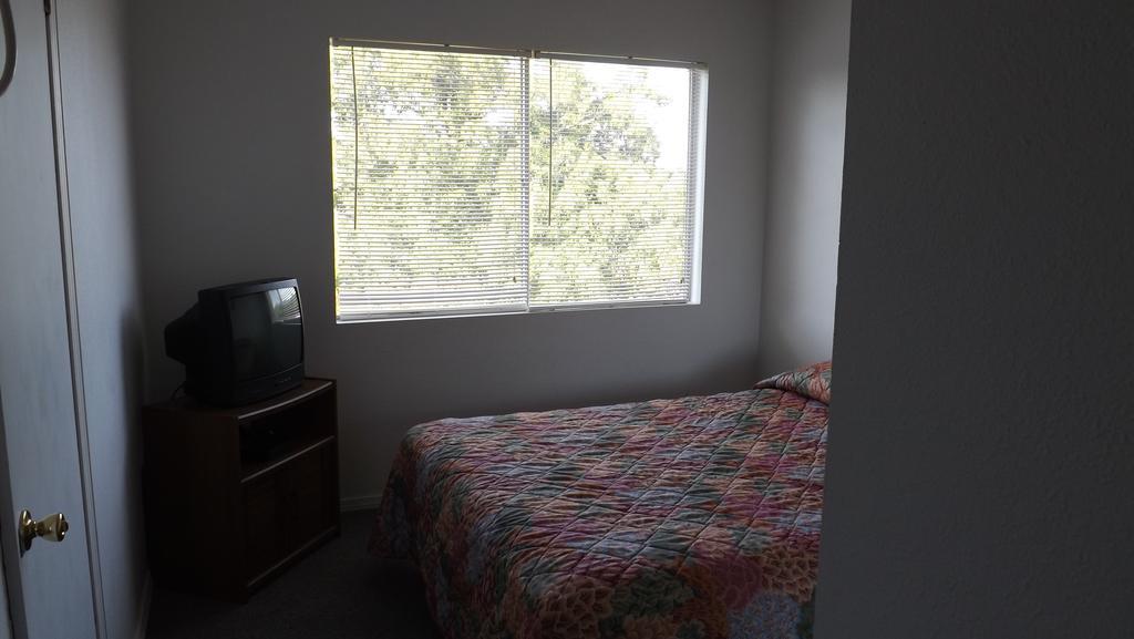 Twin Lakes Inn Bull Shoals Rom bilde